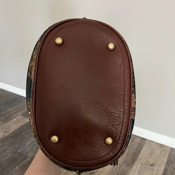 Patricia Nash Kent Countryside Bucket Bag - Picture 6 of 8